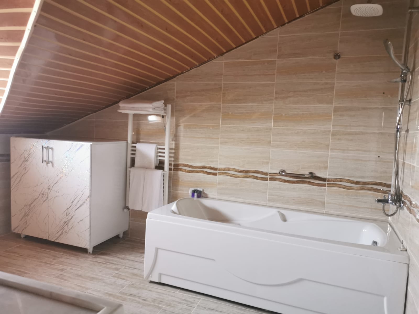 Penthouse Deluxe Suit Oda Bahçe Manzaralı